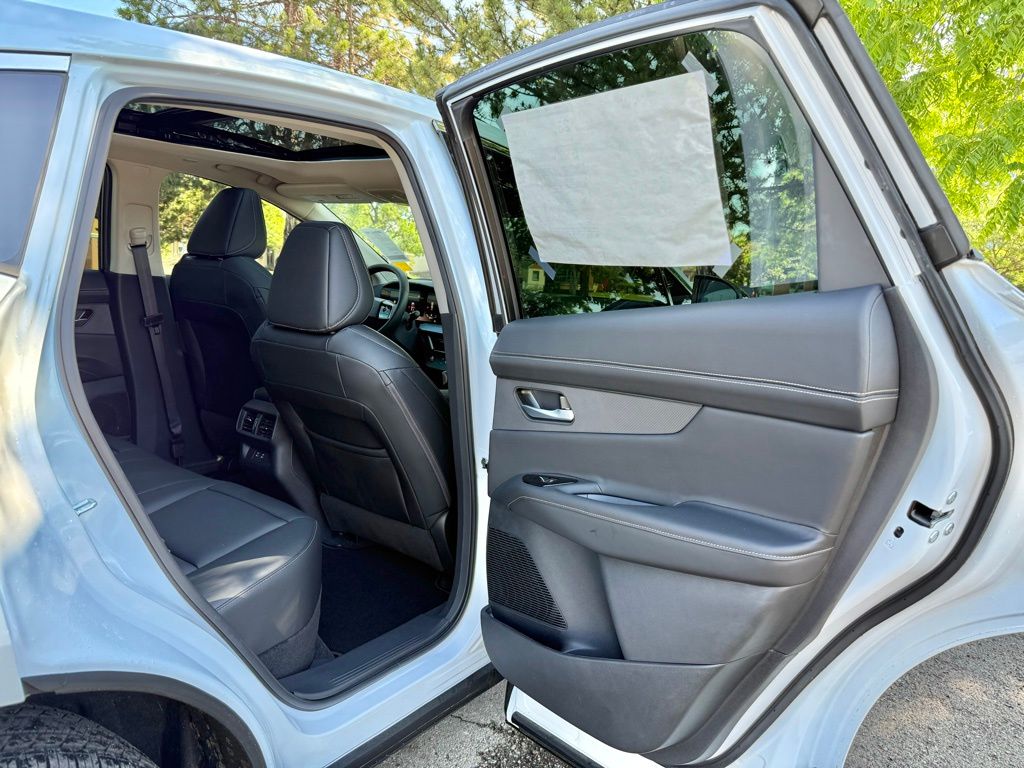 2025 Nissan Murano SL - Photo 17