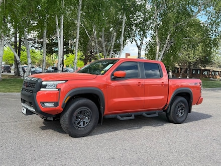 2025 Nissan Frontier PRO-4X Convenience C/C 4X4 Truck Crew Cab
