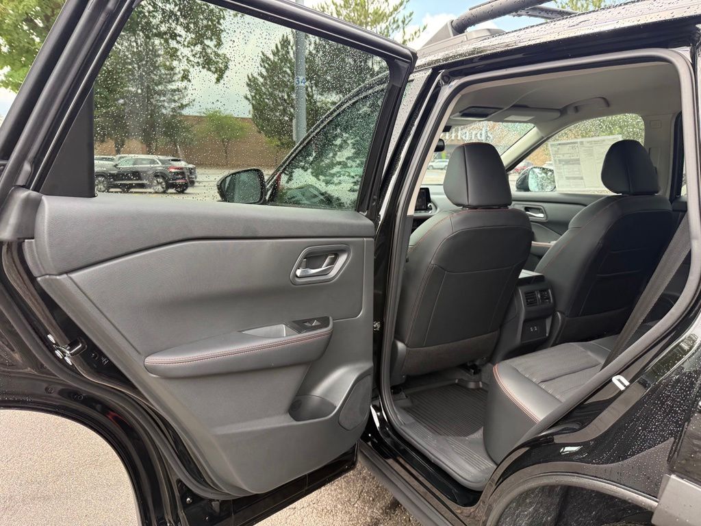 2026 Nissan Rogue Rock Creek - Photo 17