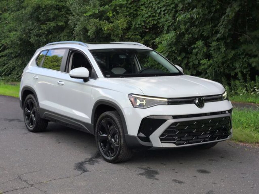 New 2026 Volkswagen Taos 1.5T SEL SUV