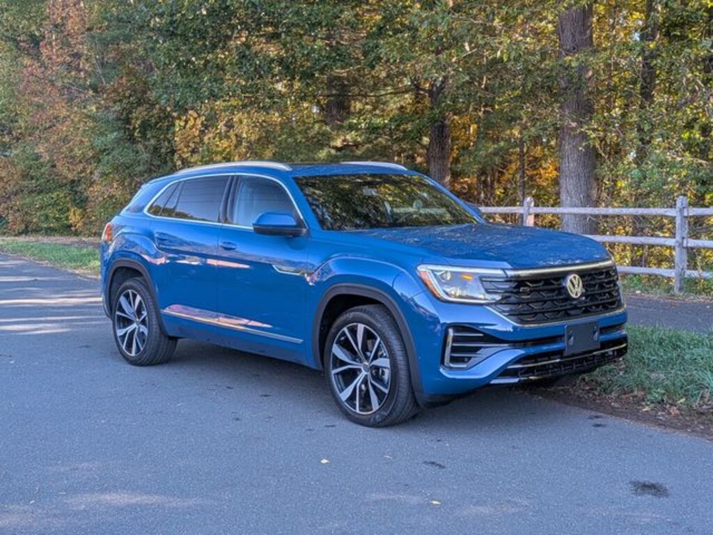 New 2026 Volkswagen Atlas Cross Sport 2.0T SEL Premium R-Line SUV