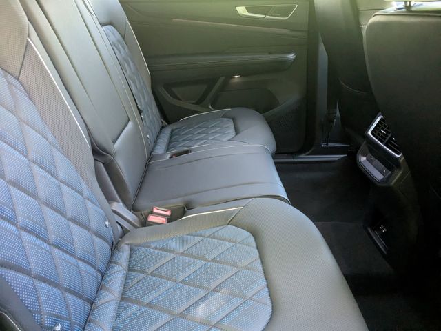 2025 Volkswagen Atlas Cross Sport SEL Premium R-LINE - Photo 22