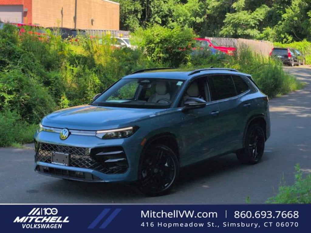 New 2026 Volkswagen Tiguan SE R-Line Black SUV