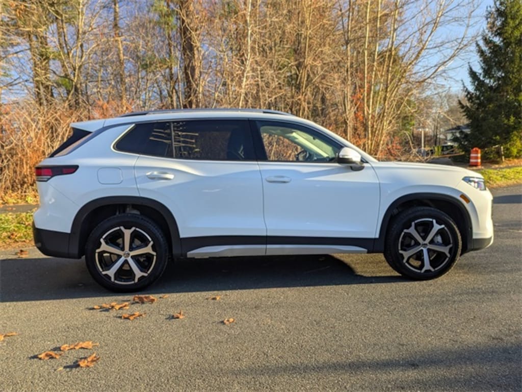 New 2026 Volkswagen Tiguan 2.0T SE SUV