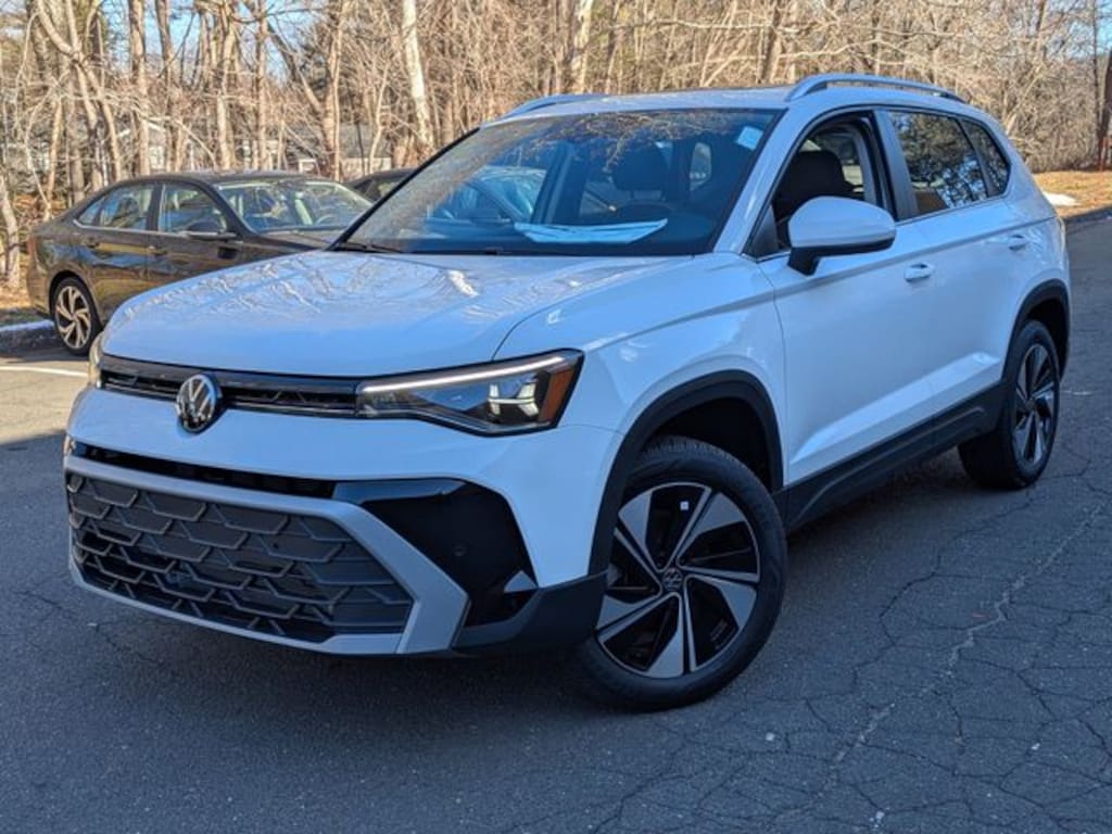 New 2026 Volkswagen Taos 1.5T SE SUV