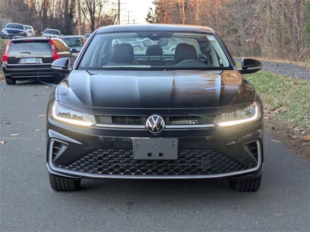 New 2025 Volkswagen Jetta 1.5T SEL Sedan