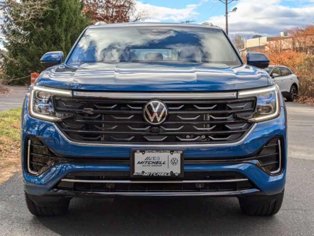 Used 2025 Volkswagen Atlas Cross Sport 2.0T SEL Premium R-Line SUV