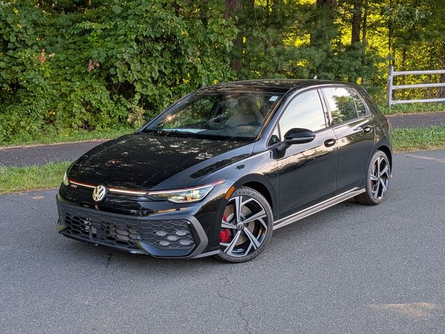 2025 Volkswagen Golf GTI SE