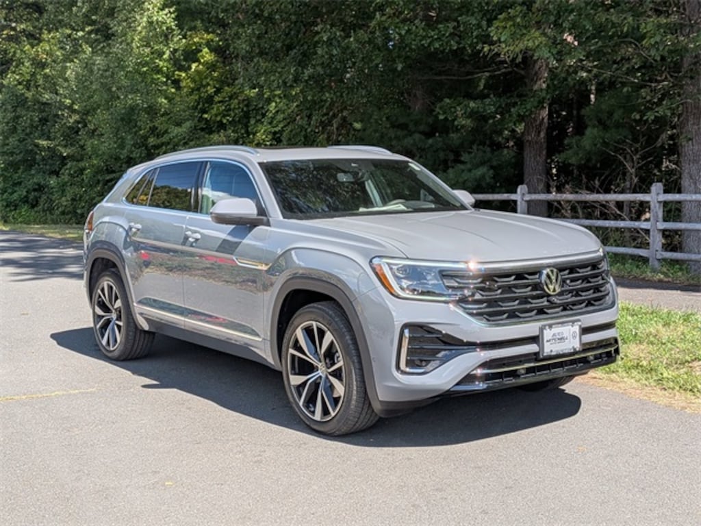 New 2026 Volkswagen Atlas Cross Sport 2.0T SEL Premium R-Line SUV