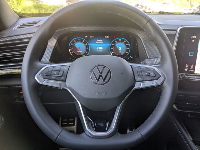 2025 Volkswagen Atlas Cross Sport SEL Premium R-LINE - Photo 13