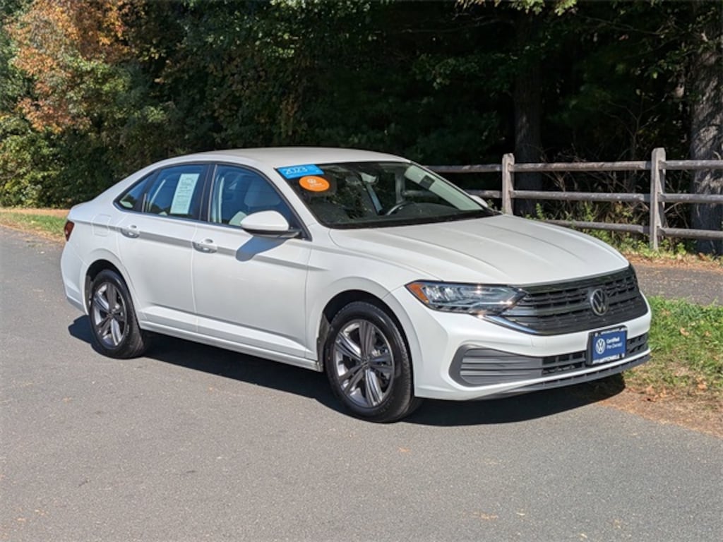 Certified 2023 Volkswagen Jetta 1.5T SE Sedan