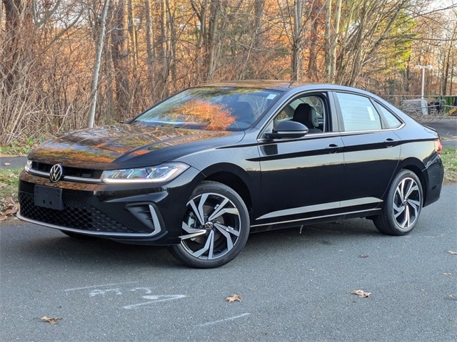 2025 Volkswagen Jetta SEL's photo