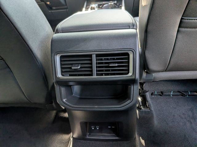 2026 Volkswagen Atlas Cross Sport SE w/Tech - Photo 18