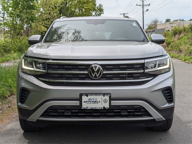 Used 2023 Volkswagen Atlas Cross Sport SE w/Tech with VIN 1V2KE2CA7PC217725 for sale in Simsbury, CT