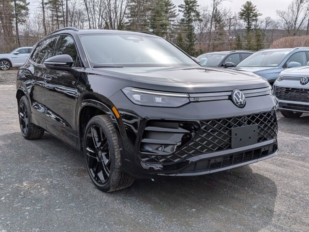 New 2026 Volkswagen Tiguan 2.0T SE R-Line Black SUV