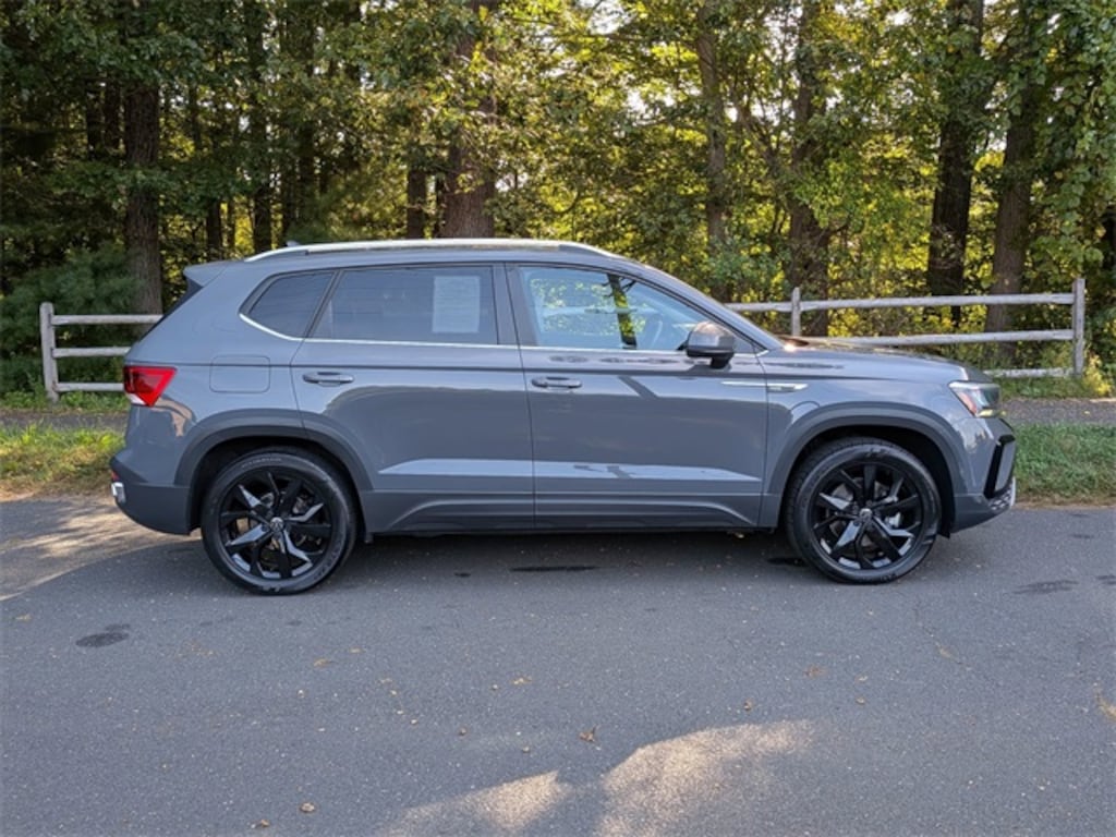 Certified 2022 Volkswagen Taos 1.5T SE SUV