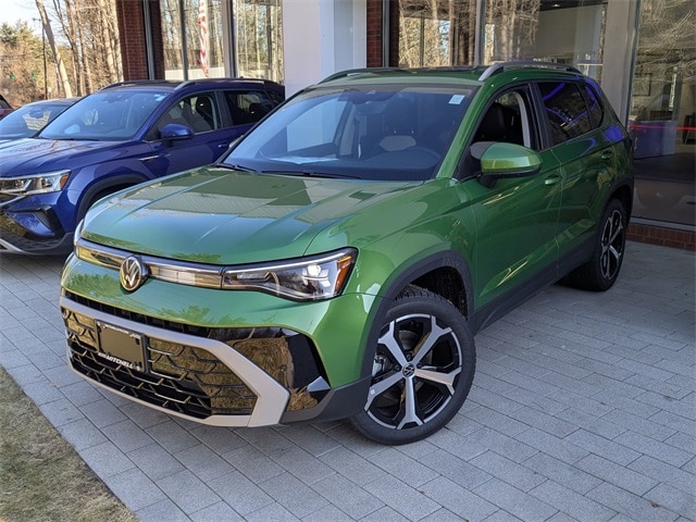 2026 Volkswagen Taos SEL's photo