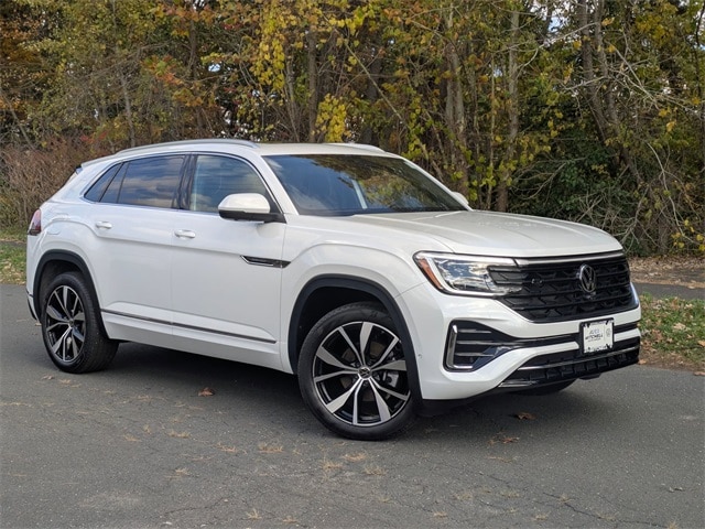 2025 Volkswagen Atlas Cross Sport SEL Premium R-LINE's photo