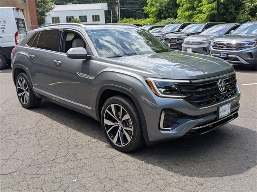 New 2025 Volkswagen Atlas Cross Sport 2.0T SEL Premium R-Line SUV