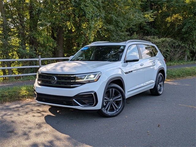 2022 Volkswagen Atlas SEL R-Line's photo