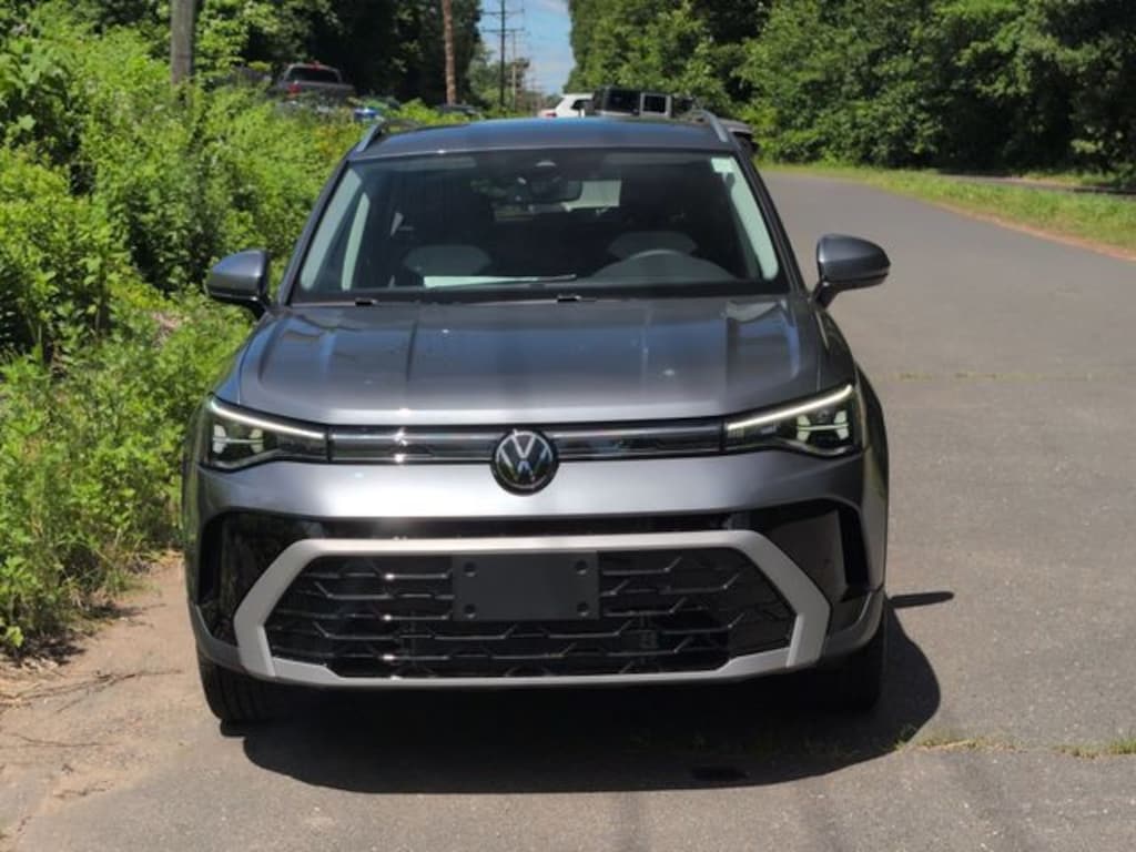New 2026 Volkswagen Taos 1.5T SEL SUV