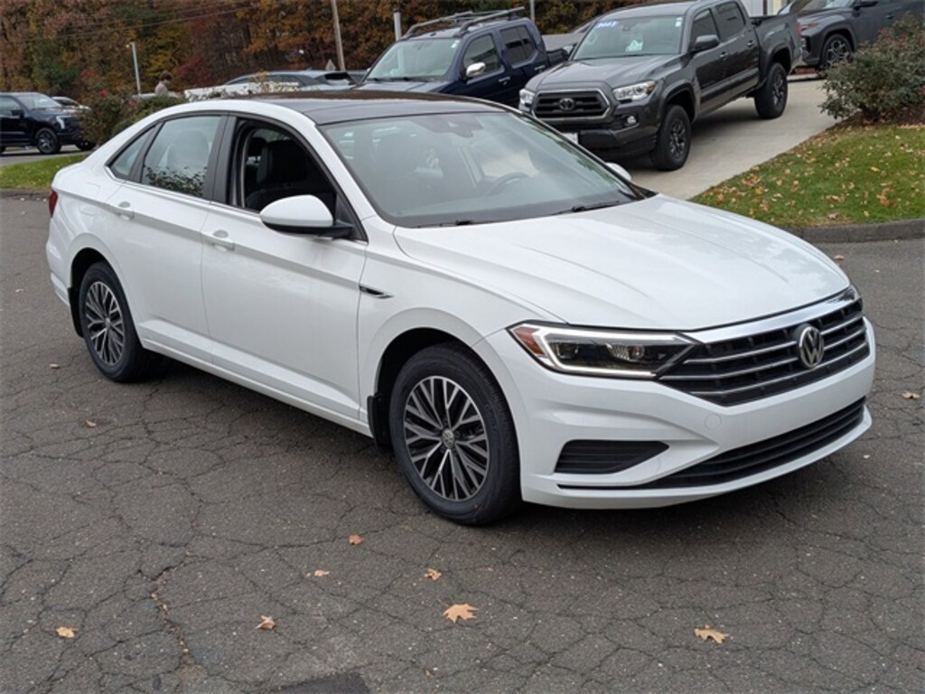 Used 2019 Volkswagen Jetta SEL Sedan