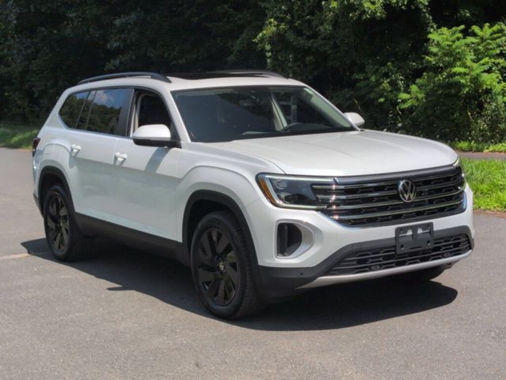 New 2026 Volkswagen Atlas SE w/Technology SUV