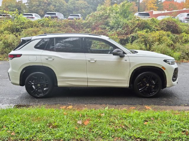 New 2026 Volkswagen Tiguan SE R-Line Black SUV