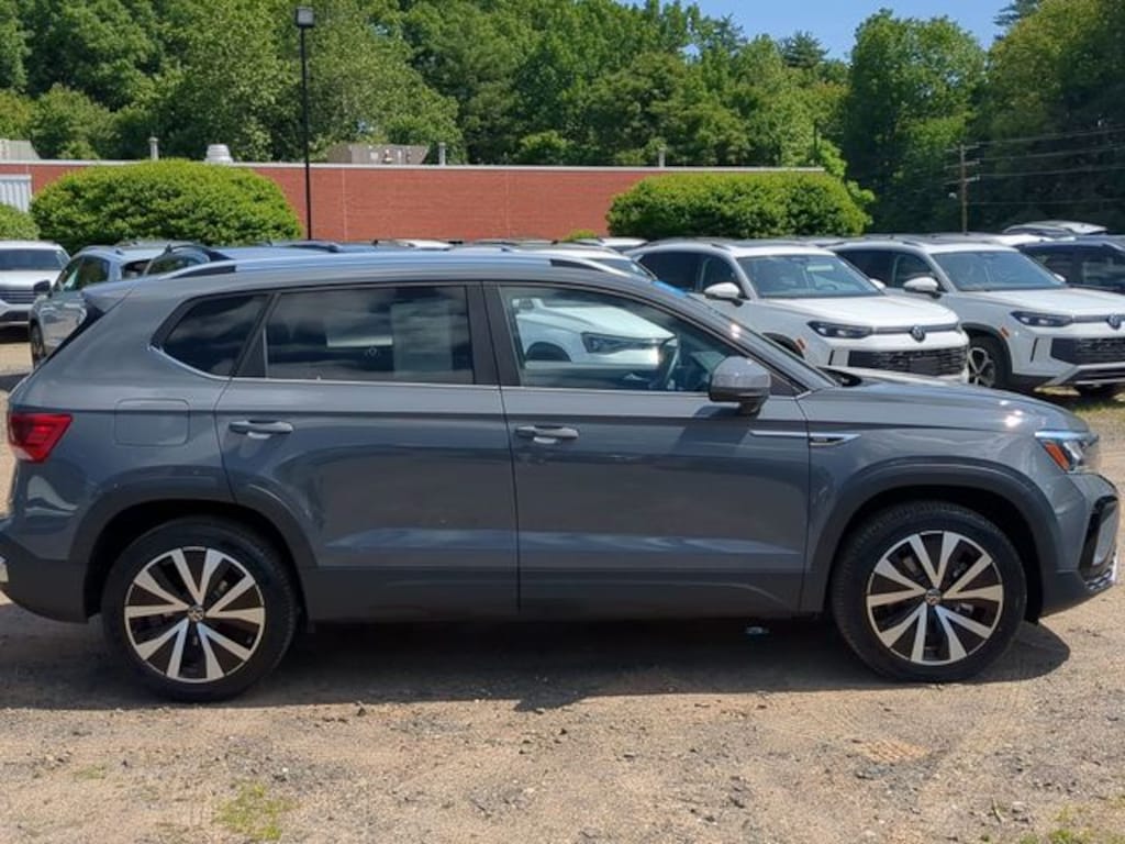 Certified 2023 Volkswagen Taos 1.5T SE SUV