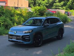 New 2026 Volkswagen Tiguan SE R-Line Black SUV for Sale in Simsbury, CT