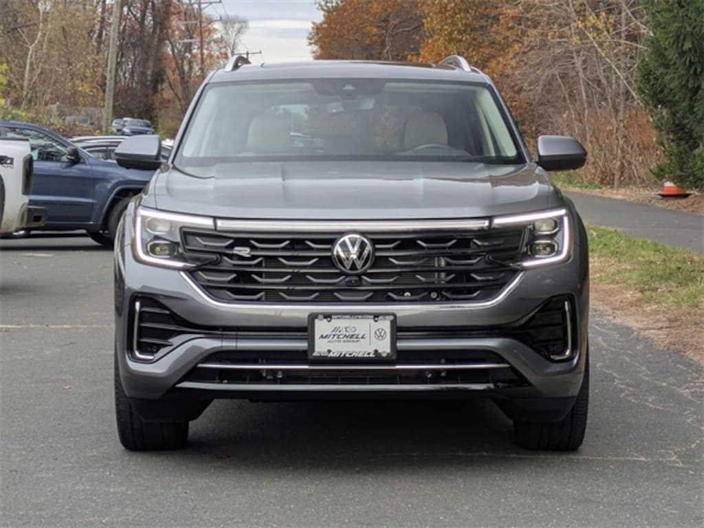 New 2025 Volkswagen Atlas 2.0T SEL Premium R-Line SUV