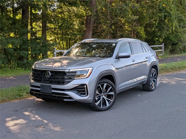 2026 Volkswagen Atlas Cross Sport SEL Premium R-LINE's photo