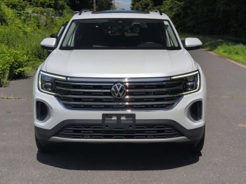 New 2026 Volkswagen Atlas SE w/Technology SUV