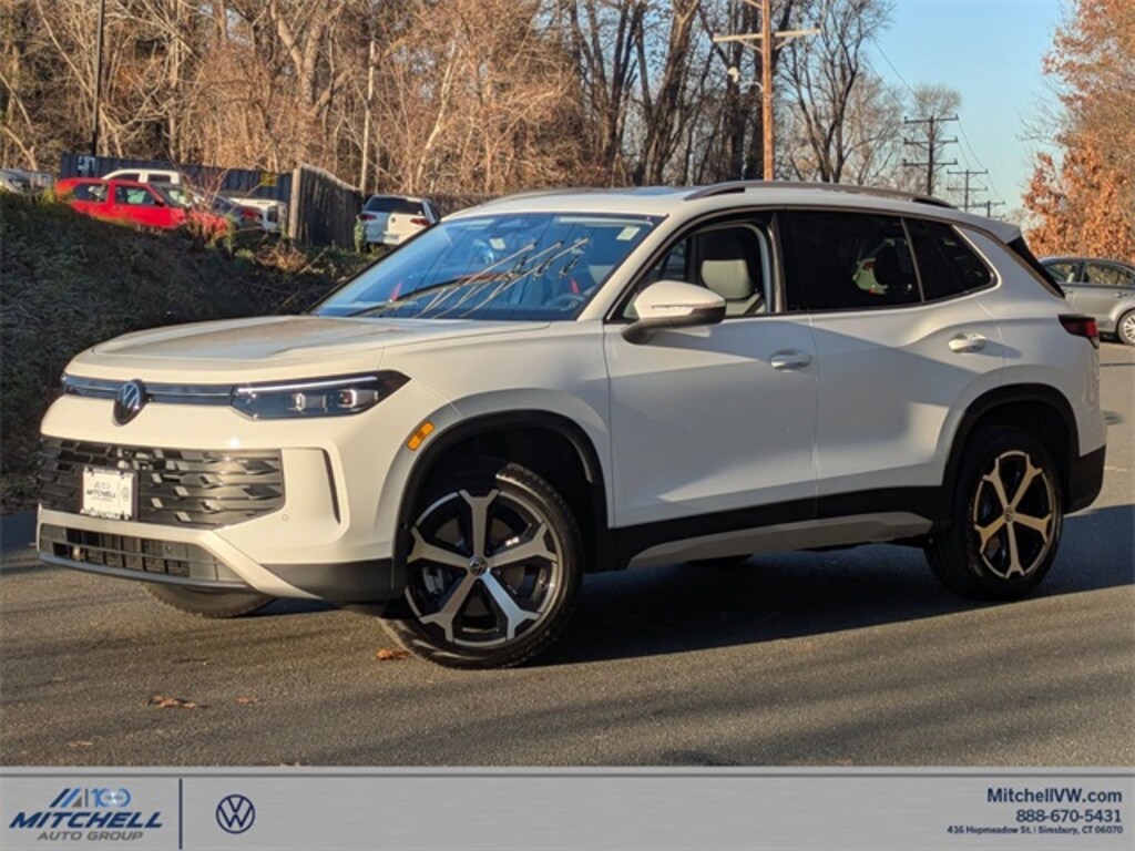 New 2026 Volkswagen Tiguan 2.0T SE SUV