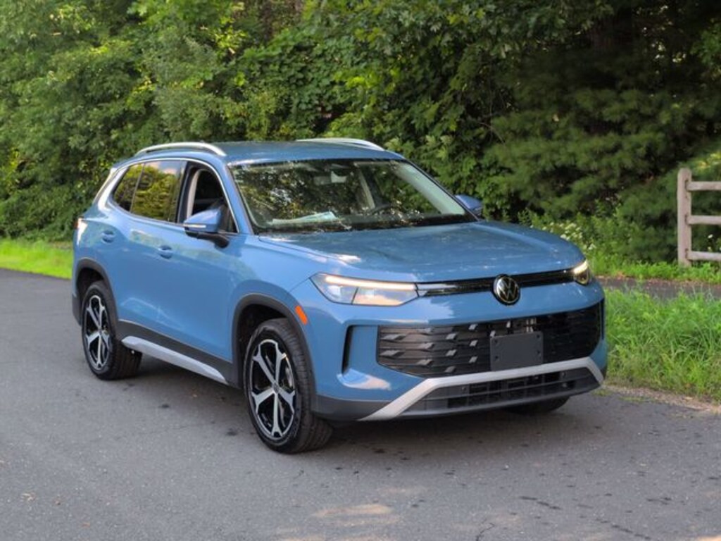 New 2026 Volkswagen Tiguan SE SUV