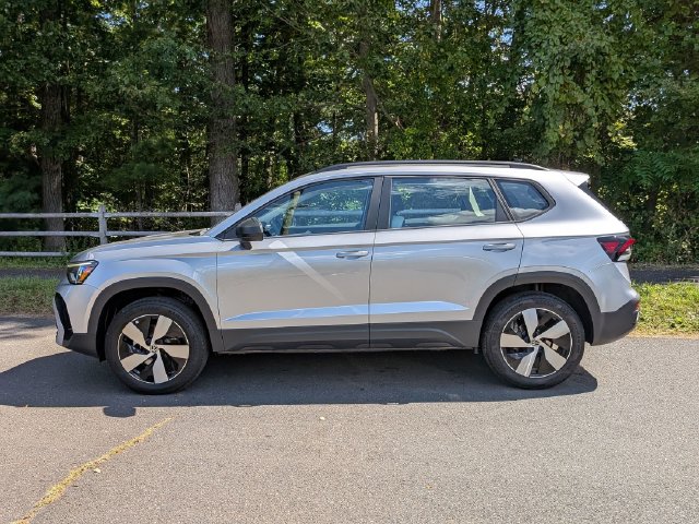 2025 Volkswagen Taos S - Photo 9