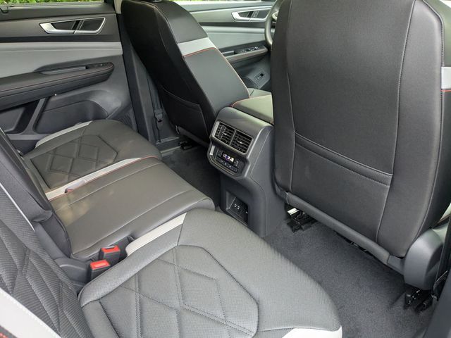 2025 Volkswagen Atlas Atlas Peak Edition - Photo 21