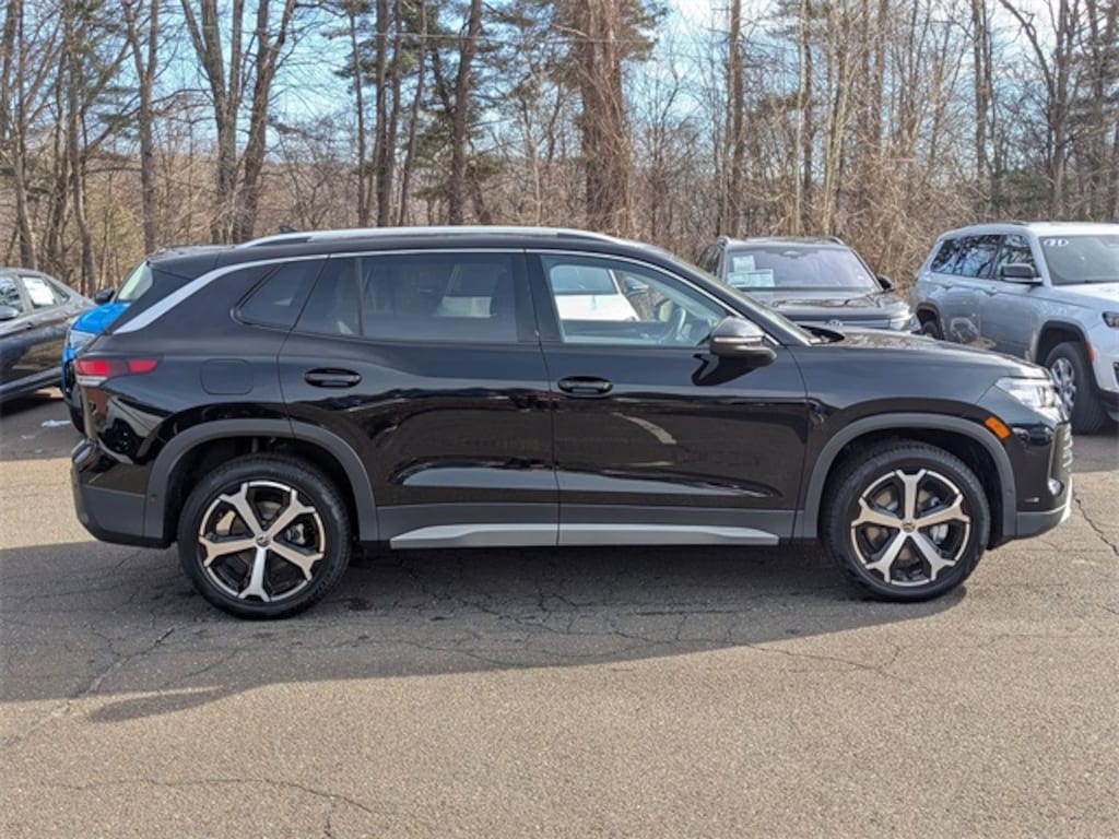 New 2026 Volkswagen Tiguan 2.0T SE SUV