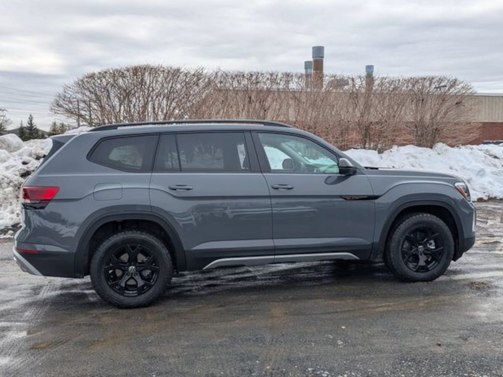 Used 2026 Volkswagen Atlas 2.0T Peak Edition SUV
