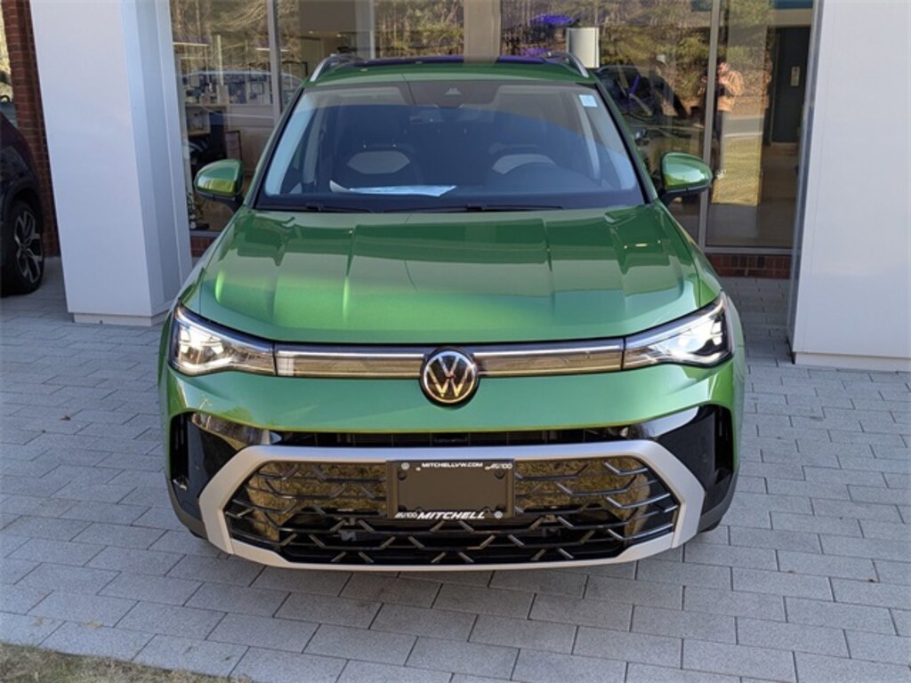 New 2026 Volkswagen Taos 1.5T SEL SUV