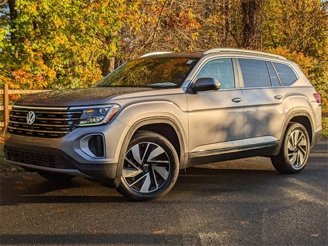 2024 Volkswagen Atlas SEL's photo