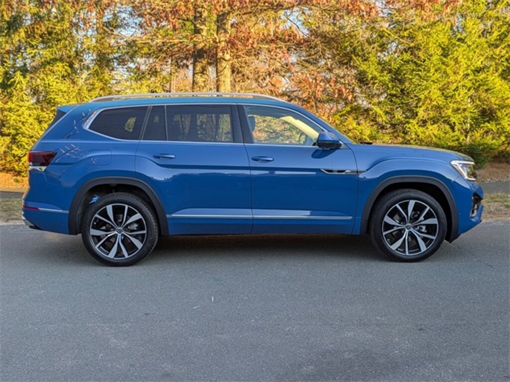 New 2026 Volkswagen Atlas 2.0T SEL Premium R-Line SUV