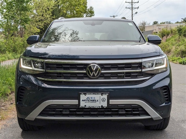 Used 2023 Volkswagen Atlas Cross Sport SE w/Tech with VIN 1V2HE2CA3PC215769 for sale in Simsbury, CT