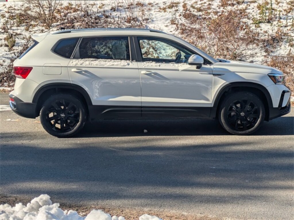 Certified 2022 Volkswagen Taos 1.5T SE SUV