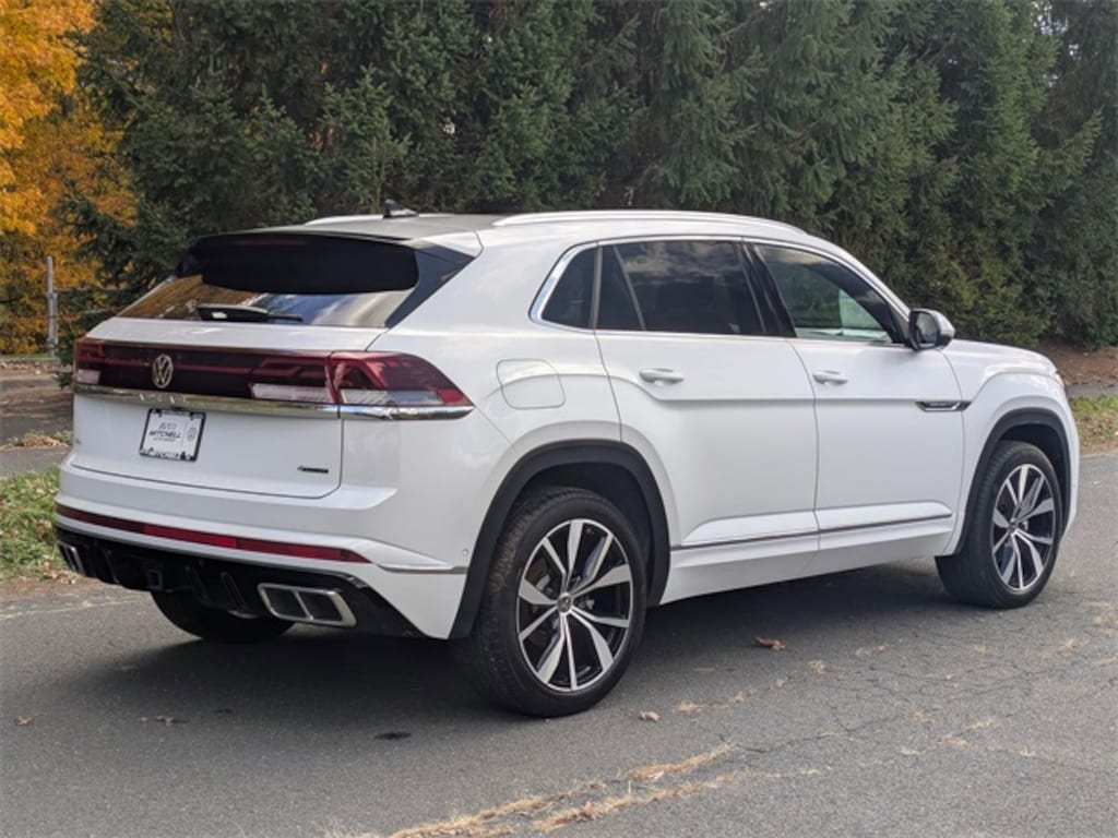 Used 2025 Volkswagen Atlas Cross Sport 2.0T SEL Premium R-Line SUV