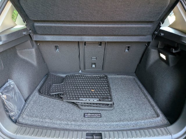 2025 Volkswagen Taos S - Photo 18