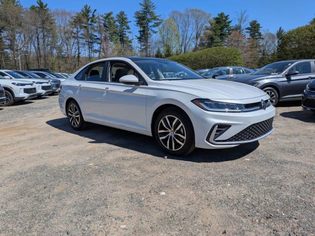 New 2026 Volkswagen Jetta 1.5T SE Sedan
