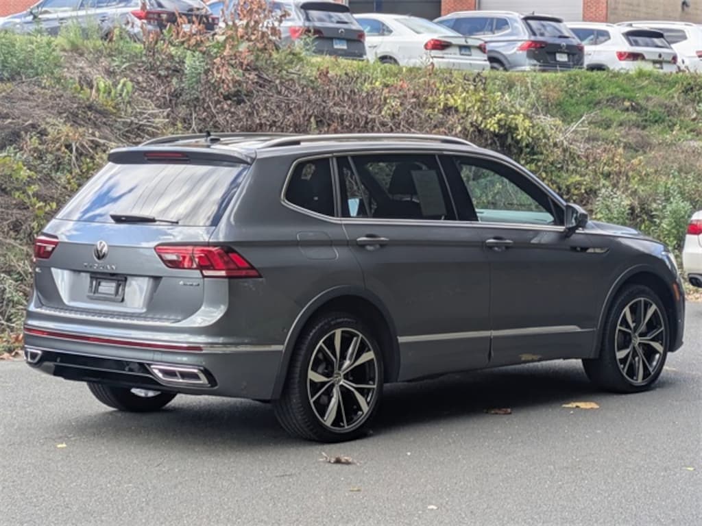 Certified 2024 Volkswagen Tiguan 2.0T SEL R-Line SUV