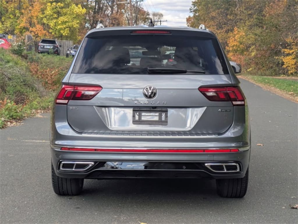 Certified 2024 Volkswagen Tiguan 2.0T SEL R-Line SUV