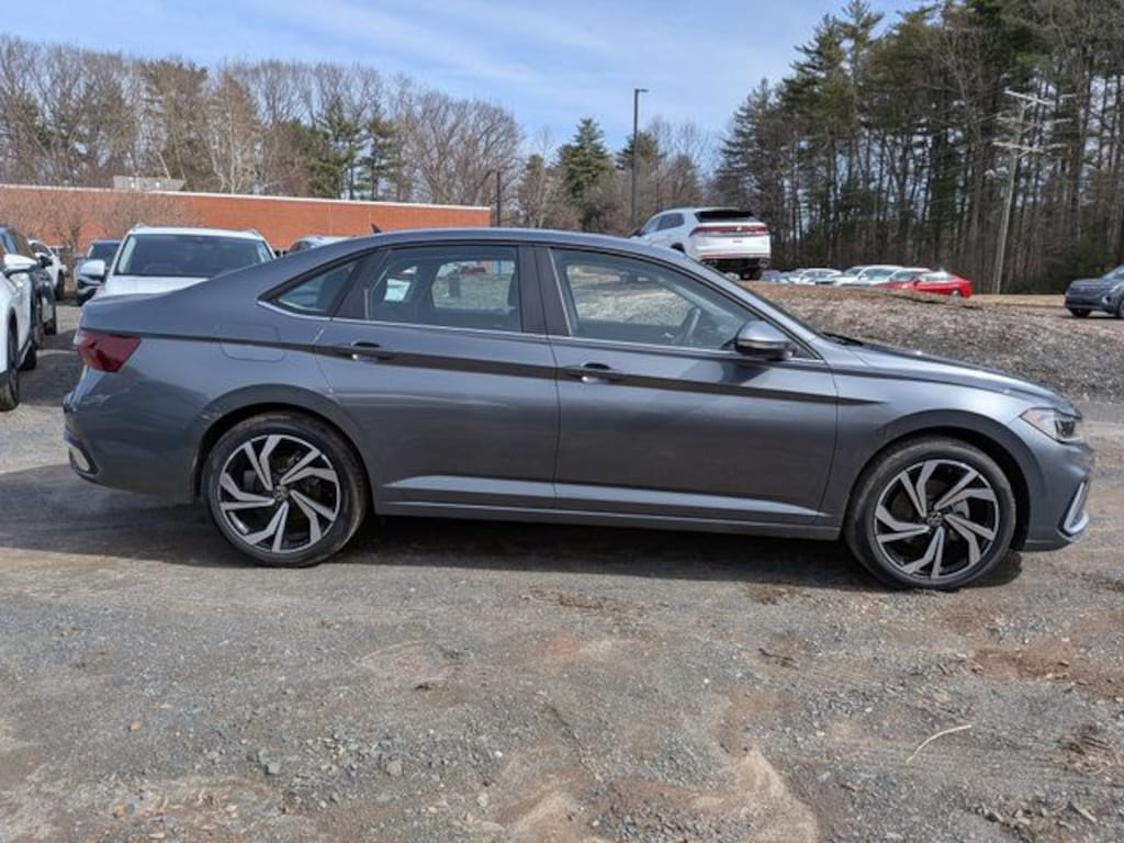 New 2026 Volkswagen Jetta 1.5T SEL Sedan